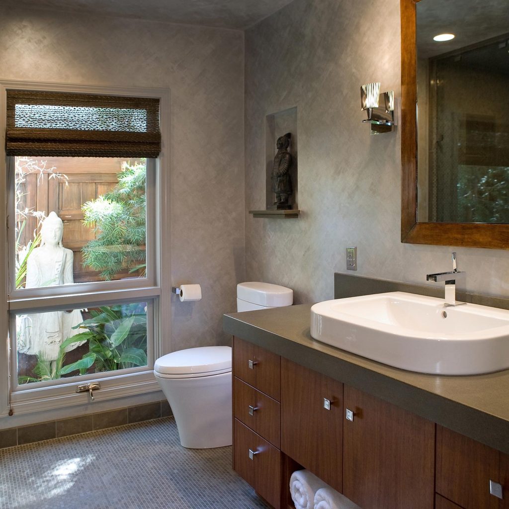 Cynthia Bennett and Associates offers a streamlined design-build bathroom remodel with one team managing all phases, ensuring cohesive, personalized, high-quality results. Early-summer slots available.
